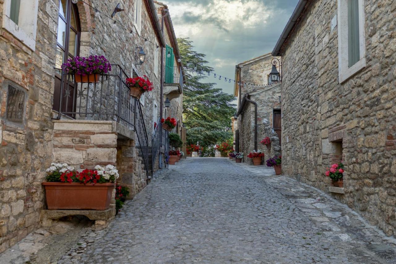 Borgo Laticastelli Hotel Rapolano Terme Eksteriør billede