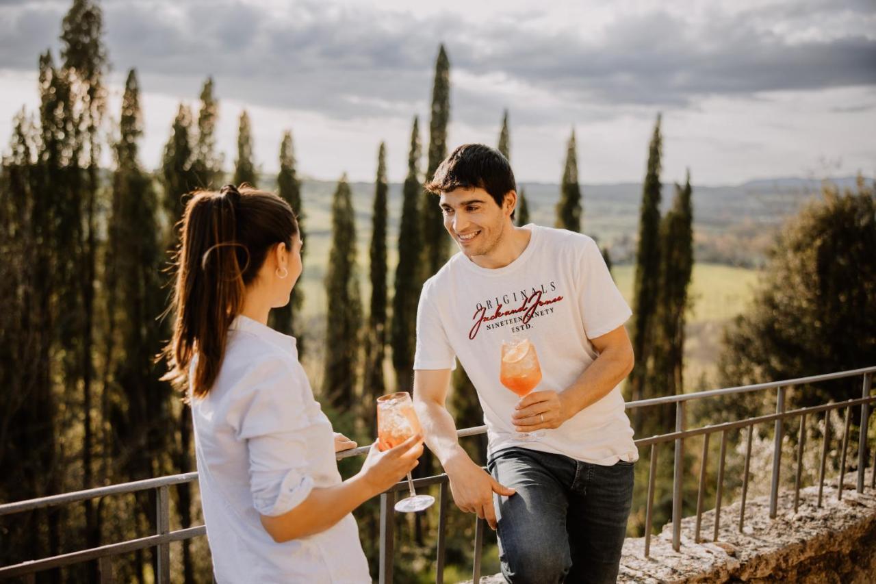 Borgo Laticastelli Hotel Rapolano Terme Eksteriør billede